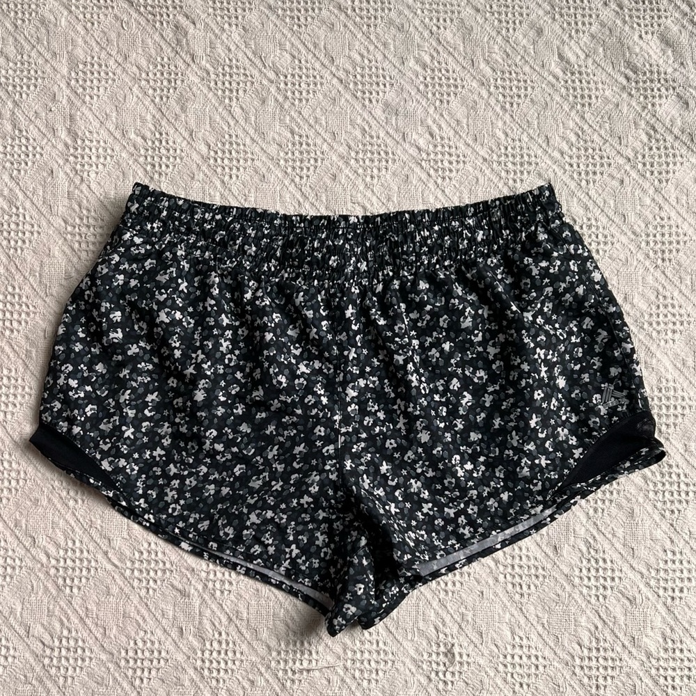 ‼️BOGO SALE‼️ RBX Performance Floral Black and White Athletic Shorts